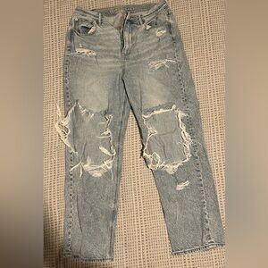 American Eagle Outfitters Light Blue Distressed Boyfriend Jeans